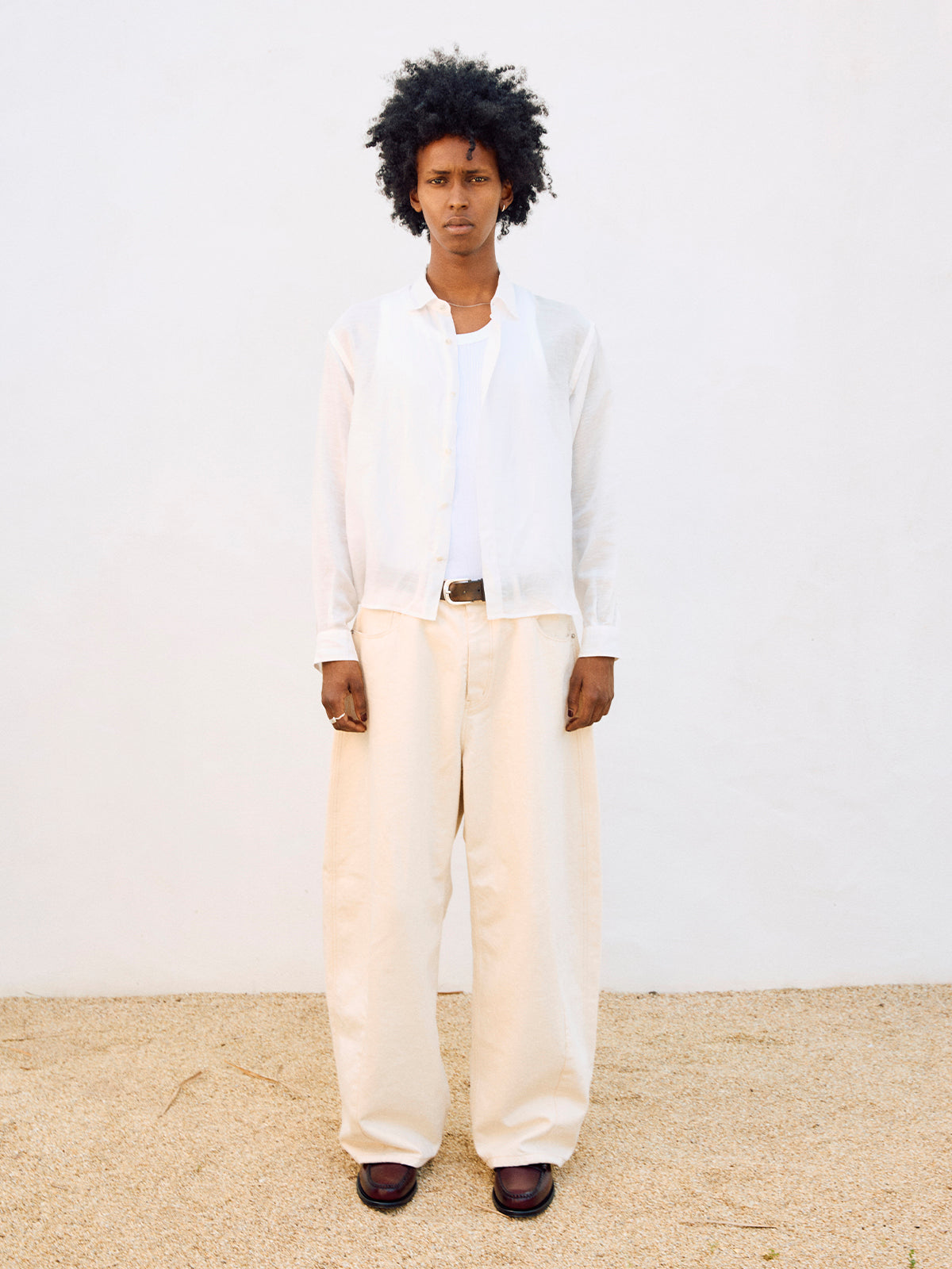 WIDE BAGGY WHITE DENIM