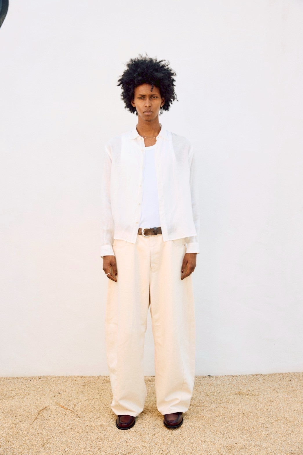 WIDE BAGGY WHITE DENIM