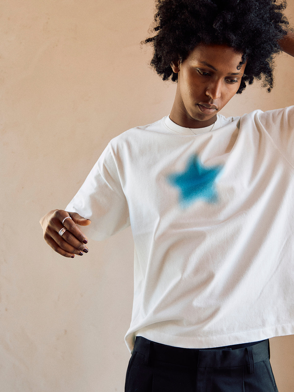 STAY STAR TEE